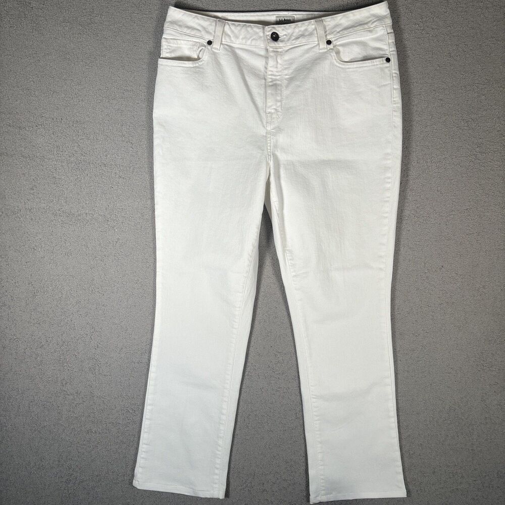 LL Bean Women’s Size 14P‎ Classic Fit White Jean